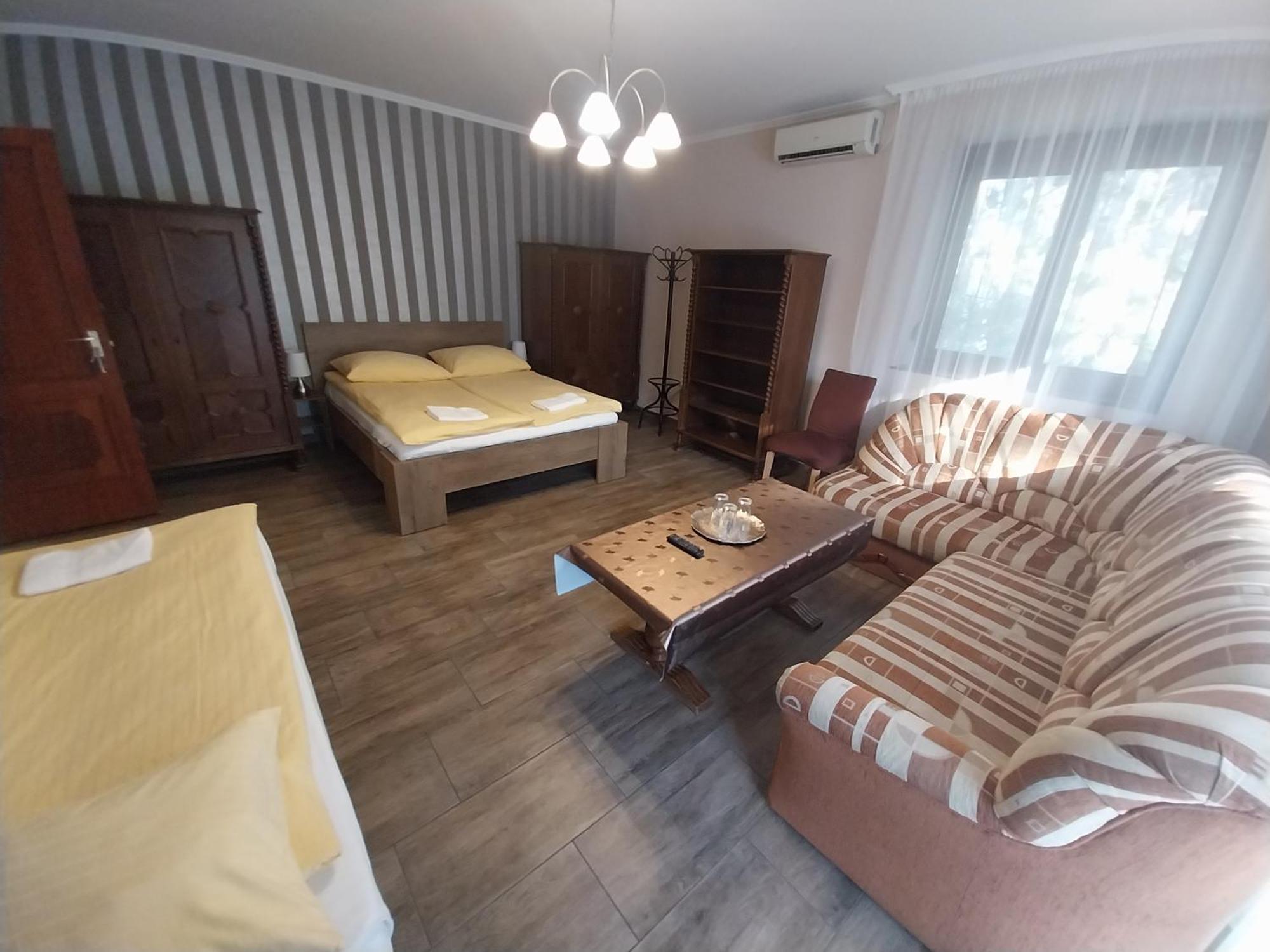Ferienwohnung Fenyves Vendeghaz - Siófok Exterior foto